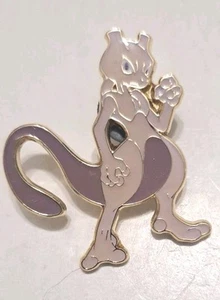 Mewtwo Official Pokemon Lapel Pin 2017 Hat Pinback - Picture 1 of 3