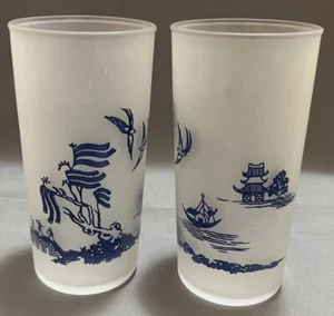 Scarce Set of 2 Frosted Blue Willow 5 1/2"" Tumblers by Hazel Atlas - Picture 1 of 4