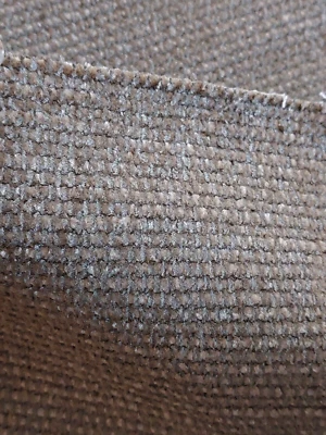 Heavy Weave Upholstery Fabric .  Width : 140 cm      Length : 1.30 metre - Image 1 of 4