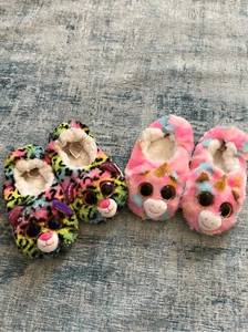 Lote de 2 pares de pantuflas Ty Rainbow Cheetah Unicorn talla 11-13 - Imagen 1 de 6