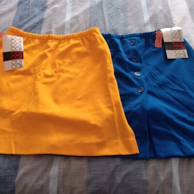 FALDA Cos Cob vintage con pantalones cortos en amarillo y azul Foto 1 de 4