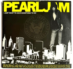 PEARL JAM I JUST WANT TO HAVE SOMETHING TO DO / LAST SOLDIER TWO 7" SINGLES SET - Imagen 1 de 3
