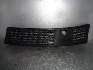 BMW E30 Touring 316i Ziergitter Windabweiser links vorne 1904571 - Bild 1 von 5