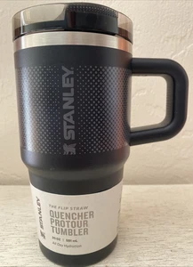 Stanley 20 oz The Flip Straw Acciaio Inox Estintore ProTour Bicchiere Nero - Foto 1 di 5
