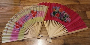 2er Set Japan und Taiwan Holzfächer handbemalt Blumen rosa - Bild 1 von 5