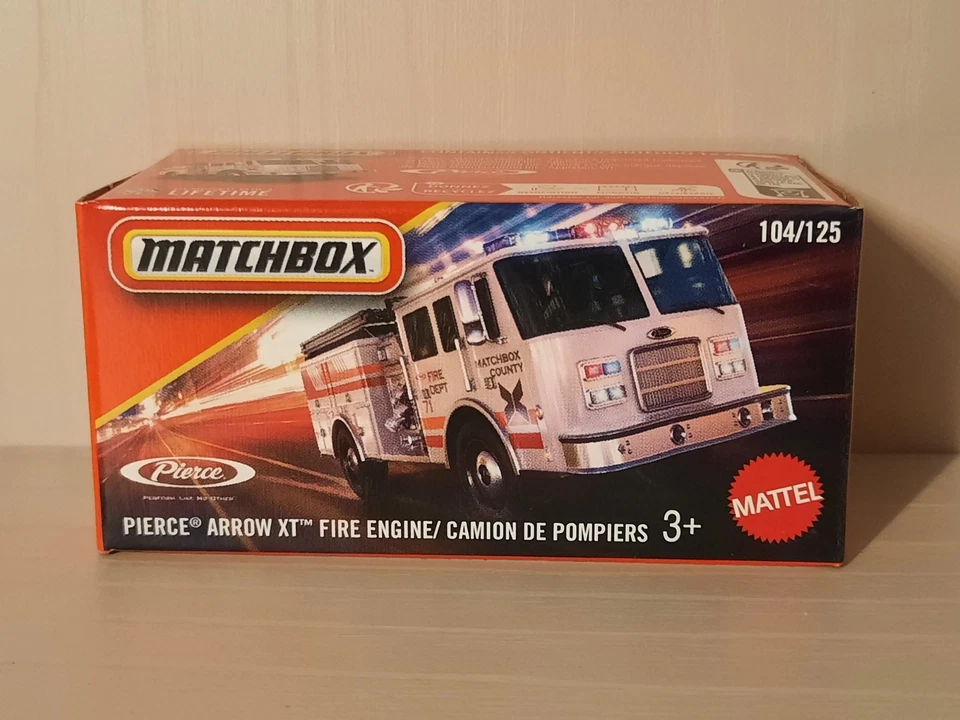 Matchbox 2025 Mattel Pierce Arrow XT Fire Engine 104/125 Box Modellino 1/64 - Immagine 1 di 1