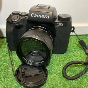 Mint 4K Ultra HD Underwater Camera Kit 64 MP - Shock Proof - Water Proof 30Ft - Picture 1 of 14