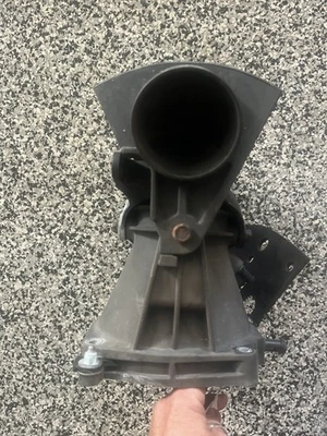 Genuine Yamaha Waverunner 05-06 VX110 07-09 VX1100 Nozzle Deflector Reverse Gate - Image 1 of 4