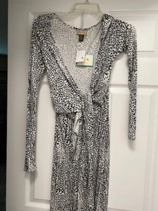 New with Saks Tags - ISSA London 100% Silk Wrap Dress Size US 4 - Picture 1 of 1