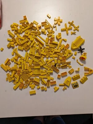 Lego Yellow 1 LB Bulk Lot Parts Pieces Blocks Plates Misc - Image 1 of 4