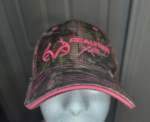 Realtree Xtra Camo w Pink Embroidered Logo Cap Hat Adjustable Strap New w Tags - Picture 1 of 4