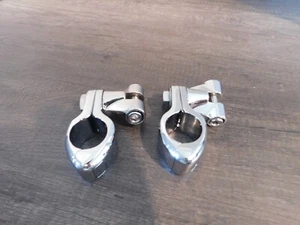 Harley Davidson Chrome 1.25" Foot Peg Clamps OEM Male Mount - Bild 1 von 3