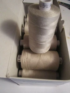 0,02 € /1 m)   1 Rolle 500 m Nähgarn Stärke: 40 Farbe: Beige von Epic   (nep1) - Picture 1 of 1