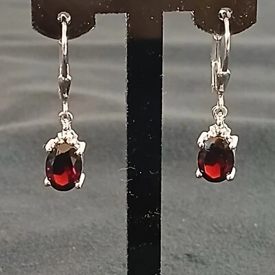 Висячие серьги с гранатом из чистого серебра и топаза с родиевым покрытием 1 дюйм - Изображение 1 из 4