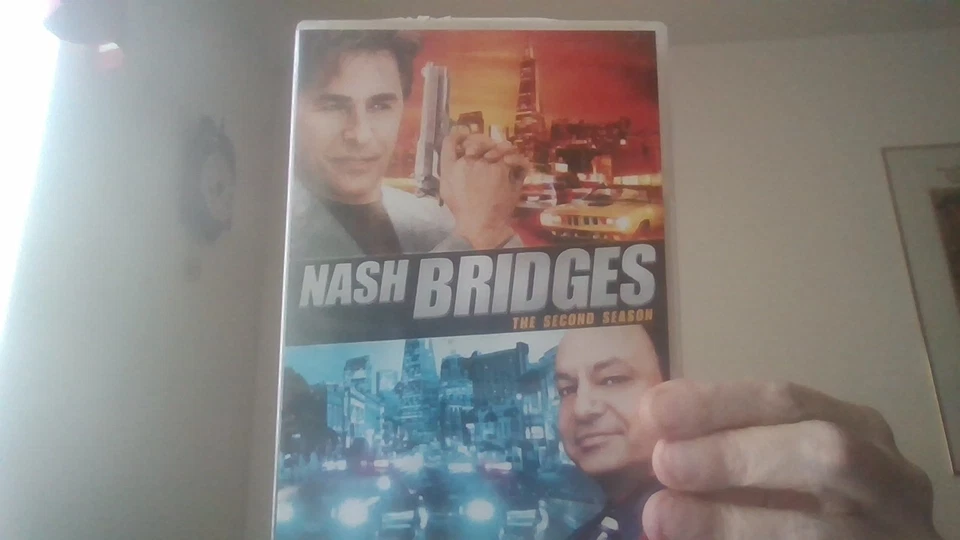 USED but VG "Nash Bridges" DVD Season 2-zero scratches, well-cared for Foto 1 de 1