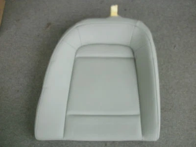 Cojín asiento trasero derecho Nissan GT-R 09-10 cuero 88300JF00B Foto 1 de 4