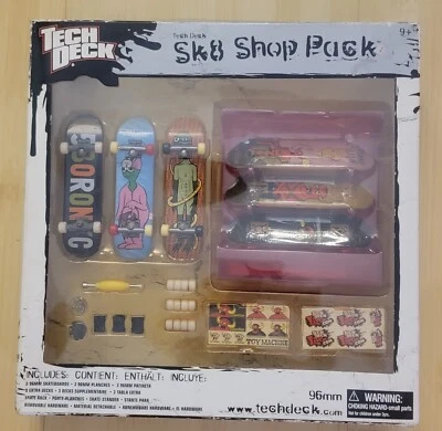 TECH DECK SK8 Diapasón Patín Tienda Paquete 5BORONYC Máquina de Juguete Raro Fuera de Uso 6 Barajas Foto 1 de 4