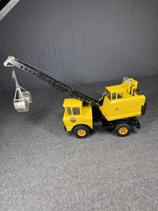 Vintage Tonka Pressed Steel Crane Truck Construction Toy - Picture 1 of 16