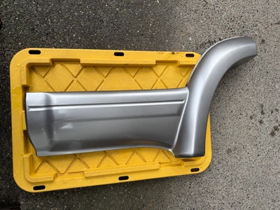 96-02 Toyota 4Runner porta traseira lateral do motorista moldura acabamento alargador 75076-35020 fabricante de equipamento original - Imagem 1 de 4