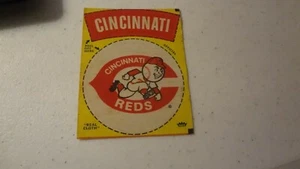 1968-72 VINTAGE  FLEER CLOTH BASEBALL STICKER CINCINNATI REDS  - Picture 1 of 2