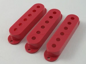 Set Mit 3 Rose Rosa Pickup-Abdeckungen 52mm Abstand für STRATOCASTER E-Gitarren - Picture 1 of 3