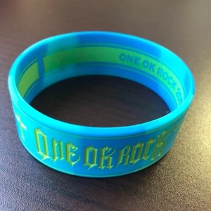 ONE OK ROCK Tour 2017 Ambitions Official Goods Silicon Rubber Band Bracelet 03 - Picture 1 of 2