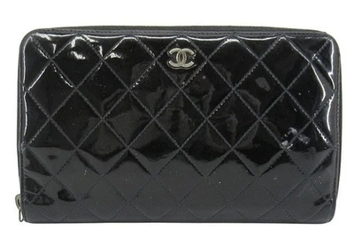 Cartera Larga CHANEL Matelasse Cremallera Alrededor Charol Negro Marca CoCo Gen Foto 1 de 4