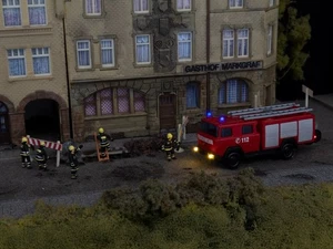 Veicolo antincendio antincendio con illuminazione LED e luce blu LF16 Magirus scala N - Foto 1 di 1