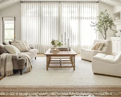 Alfombra con flecos de granja Becki Owens Kamey, 5' x 7'6", marfil/bronceado Foto 1 de 4