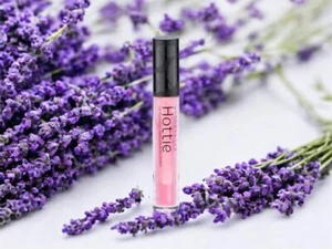 YOUNIQUE MOODSTRUCK HOTTIE LIP PLUMPER - any one shade - Picture 1 of 1