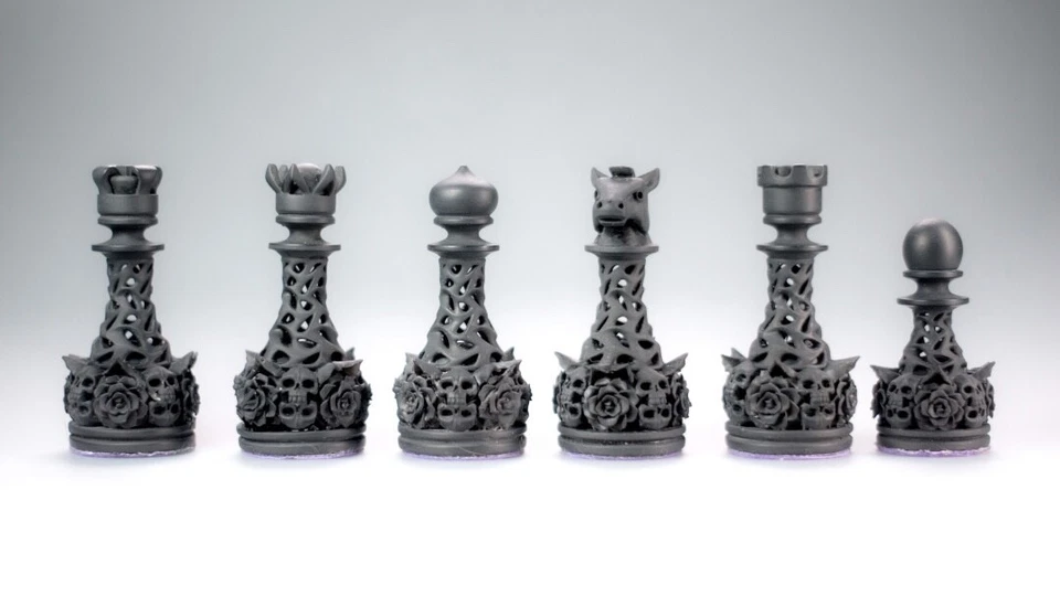 Chess roses and skulls, Mystèriėchec collection d'échecs. - Photo 1/4