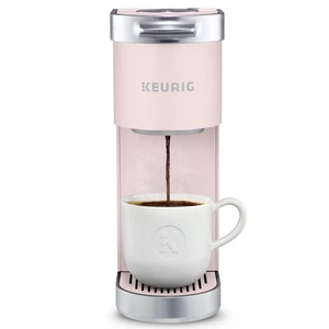 Keurig K-Mini Plus Single Serve K-Cup Pod Kaffeemaschine, Dusty Rose - Bild 1 von 1