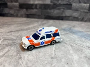 1993 Corgi Diecast Auto-City Mercedes 2200 Binz Ambulance. No Box. - Picture 1 of 5