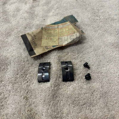 NOS GM 3981828. Back Up Lamp/Neutral Safety Switch Retainer Clips. 1969-88.   JP - Image 1 of 3