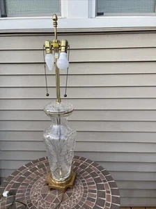Vintage MARBRO Hollywood Regency Large. European Cut Glass Urn Lamp. No Shade - Picture 1 of 24