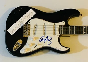 BRAD PAISLEY Signed Guitar Country JSA Authentication - Picture 1 of 2