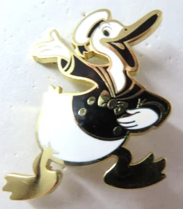 Disney Pin D23 - Gold Member 2019 - Donald Duck #143248 - Picture 1 of 2