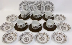Konvolut Wood & Sons Wellesley braun Blumen Schnörkel Geschirr Geschirr - Bild 1 von 2