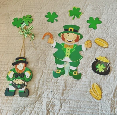 Decoración del día de San Patricio de colección: imanes de refrigerador: duende puerta colgante Foto 1 de 4