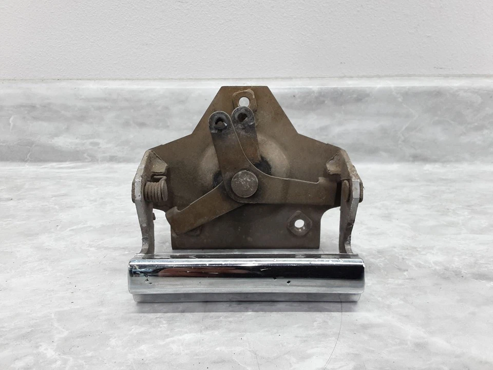 81-93 道奇 D150 D250 D350 尾门手柄 原始设备制造商 铬 — 第 1/4 张图片