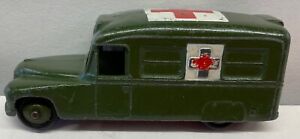 DINKY TOYS  30HM/624  DAIMLER MILITARY AMBULANCE. USA ISSUE .GOOD WITH MILD WEAR