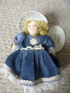 Vintage The Leonardo Collector's/Collection Porcelain Doll "Sandra" Tagged LOOK! - Picture 1 of 5