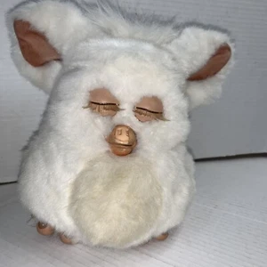2005 GROSSE 10" FURBY WEISS BEIGE ORANGE/BRAUNE AUGEN Tiger Electronics - Bild 1 von 18