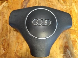 AIRBAG VOLANT AUDI A3 8P PHASE 1 2.0 TDI 140CV 8E0880201AT - Picture 1 of 4