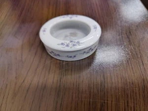 Vintage Enesco Precious Moments SEGNE DIESE ERDE Gartenarbeit bedeckt Schmuckschatulle  - Bild 1 von 5