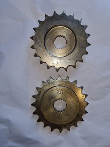 Piñón motor delantero de karting Rotax 125 y 244 cc 20 T trajes aligerados cadena 428 - Imagen 1 de 1