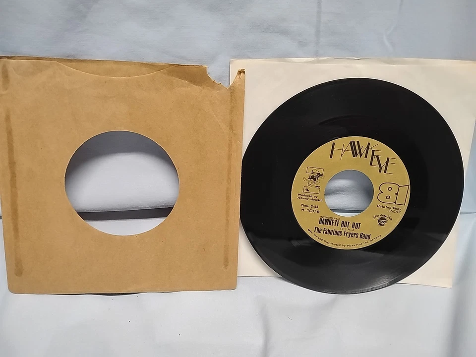 The Fabulous Fryers Bringing Home The Roses 45 RPM Hawkeye 1981 Pizza Hut - Image 1 of 4