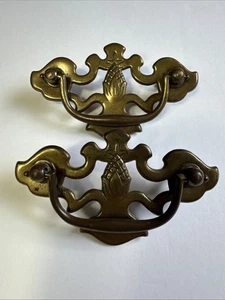 Vintage Furniture Hardware Handles 3" Mount Pineapple Motif Chippendale Colonial - Picture 1 of 8