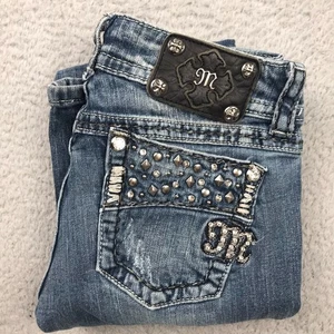 Pantalones de mezclilla Miss Me para mujer 26 (28x33) adornados con tachuelas tiro bajo bota lavado a la piedra - Imagen 1 de 15