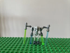 LEGO Star Wars General Grievous Minifigure – Set 75199 (2018) – 4 Lightsabers - Picture 1 of 4